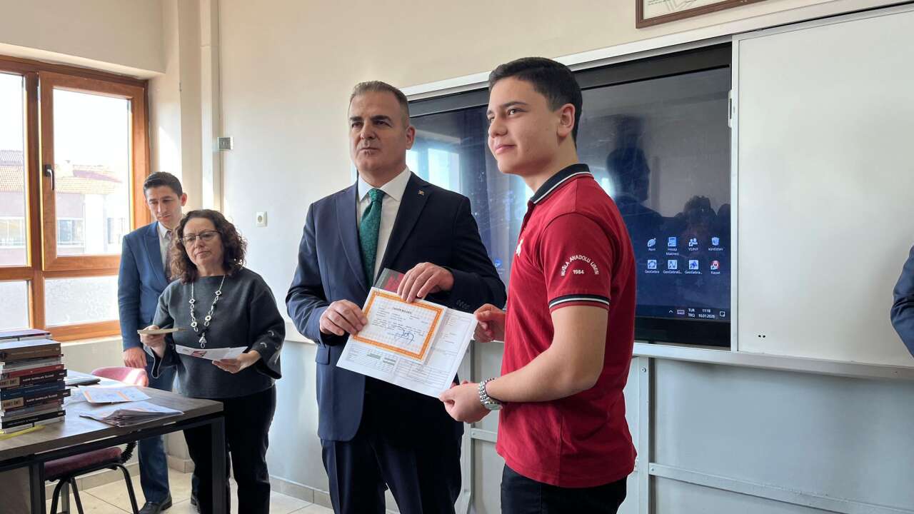 Muğla’da 161 Bin Öğrenci Karnelerini Aldı, Yarıyıl Tatili Başladı 3